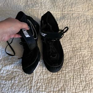 Nike wrestling shoes